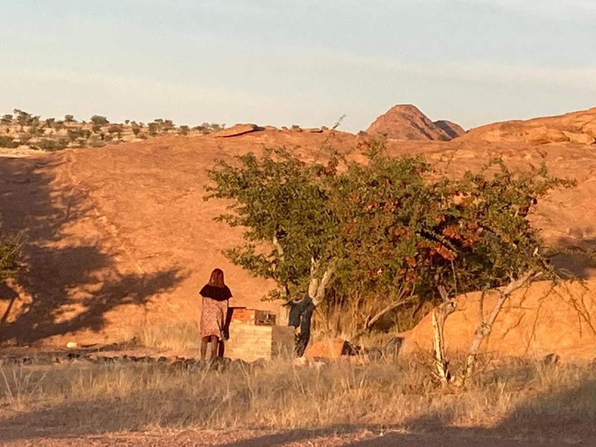 Ozohere Campsite And Himba Village Uis 외부 사진