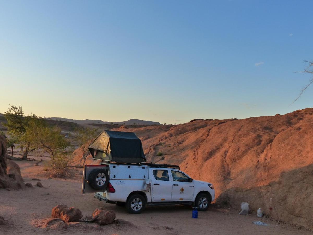 Ozohere Campsite And Himba Village Uis 외부 사진