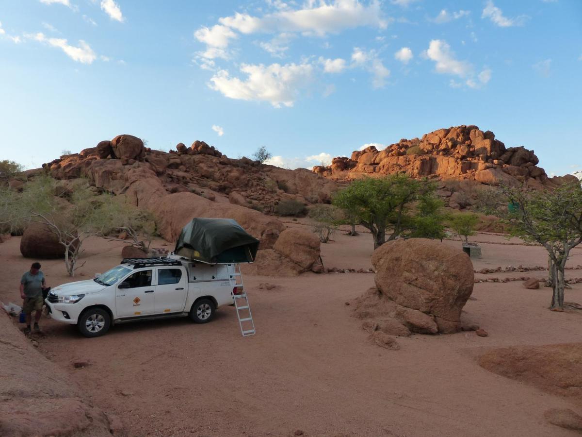 Ozohere Campsite And Himba Village Uis 외부 사진
