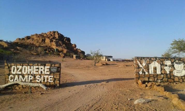Ozohere Campsite And Himba Village Uis 외부 사진
